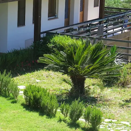 Bed & Breakfast Centro Di Turismo Equestre Shangrila'